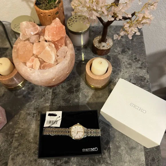 Women's Diamond (1/10 ct. t.w.) Two Tone Bracelet Watch 29.5mm - Picture 1 of 4